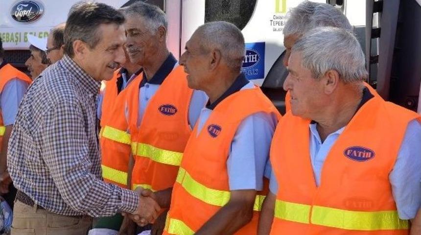 Başkan Ata&ccedil; Personeliyle Bayramlaştı