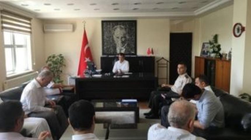 Bayram Tedbirleri İ&ccedil;in İl&ccedil;e Protokol&uuml; Bir Araya Geldi