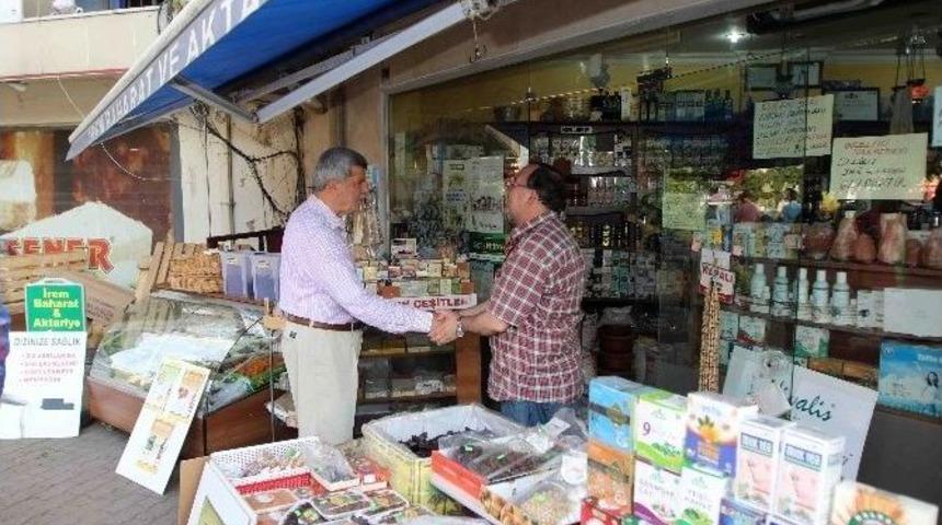 Başkan Karaosmanoğlu, Derince&rsquo;de Esnaf Ve Vatandaşları Ziyaret Etti