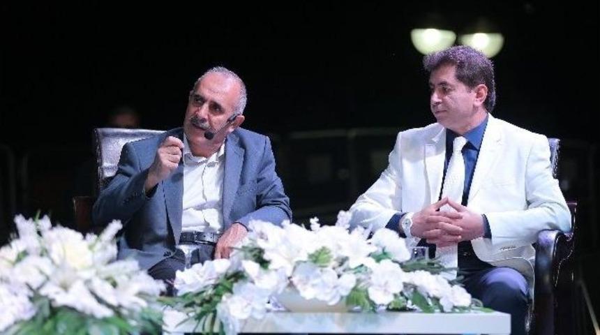 İlahi Ve Sohbet Bir Arada