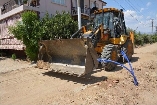 Hacıaliler Mahallesi’nin İçme Suyu Hattı Yenilendi