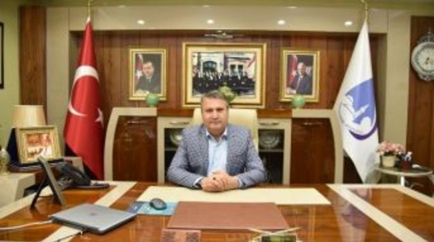 Başkan &Ccedil;er&ccedil;i Ramazan Bayramını Kutladı