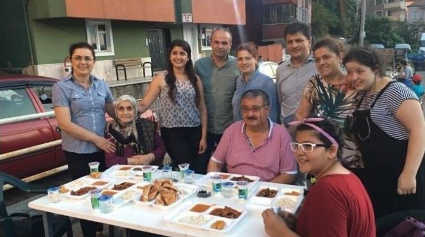 Başkan Şahin, 19 Mayıs Mahallesi Sakinleriyle İftarda Buluştu