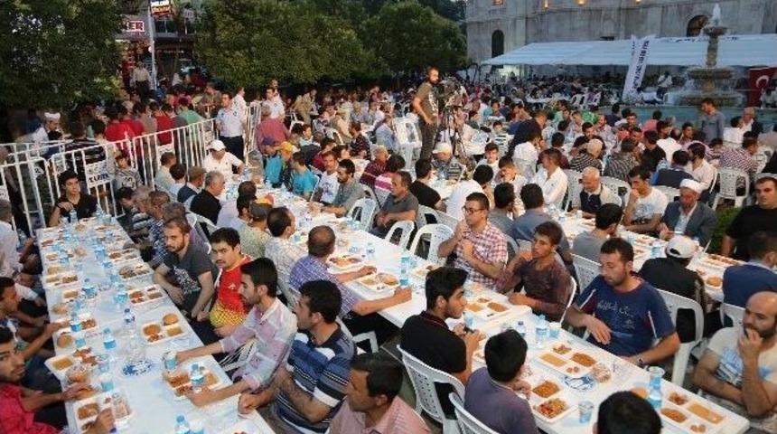 &Ccedil;alık Battalgazi&rsquo;de Ramazan Programına Konuk Oldu