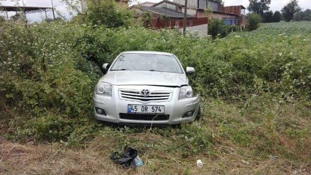 Akyazı’da Trafik Kazası: 2 Yaralı