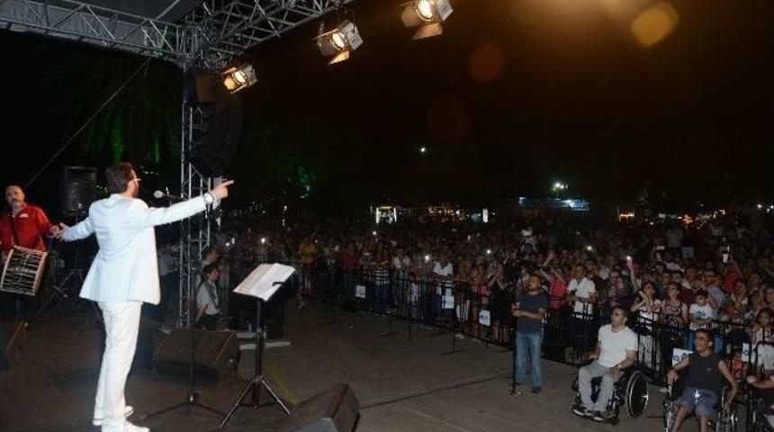 Bedirhan G&ouml;k&ccedil;e Antalyalılarla Buluştu