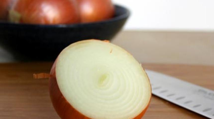 Boğaz ağrılarında kesin ve doğal &ccedil;&ouml;z&uuml;m