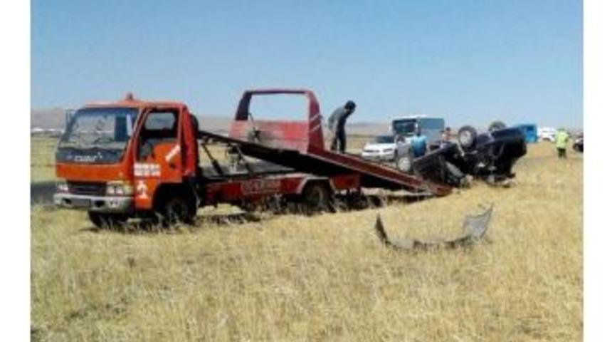 Diyarbakır&rsquo;da Trafik Kazası: 1 &Ouml;l&uuml;, 6 Yaralı