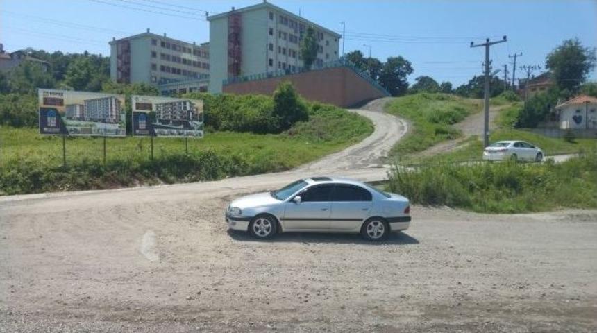 Kepez Mahallesi Sakinlerinin Bozuk Yol Tepkisi