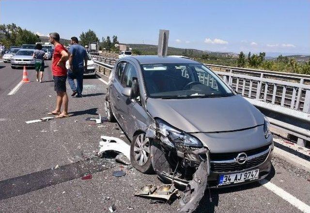 Akhisar’da Zincirleme Kaza: 7 Yaralı