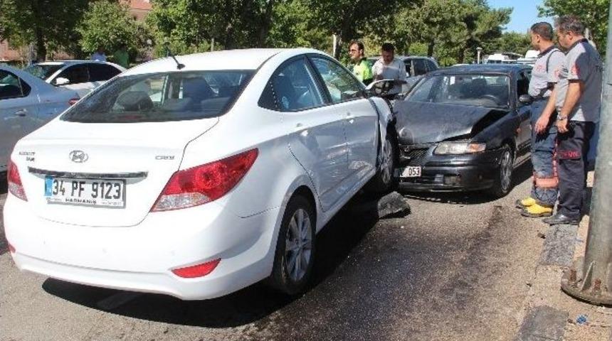Elazığ&rsquo;da Trafik Kazası: 4 Yaralı
