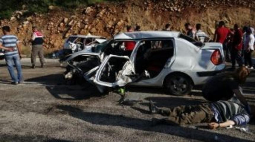 Bilecik’te Trafik Kazası, 2 Ölü, 11 Yaralı (1)