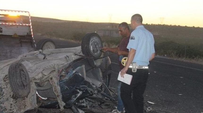 Şanlıurfa&rsquo;da Trafik Kazası: 1 &Ouml;l&uuml;, 3 Yaralı