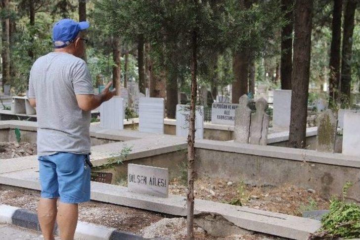 Mezarlıklara Ziyaretçi Akını G3