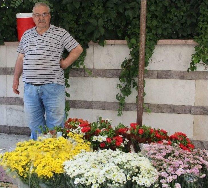 Mezarlıklara Ziyaretçi Akını G5