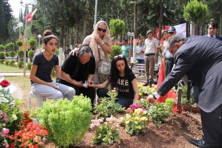 Mersin Şehitliği’nde Anaların Gözyaşı Dinmedi G2