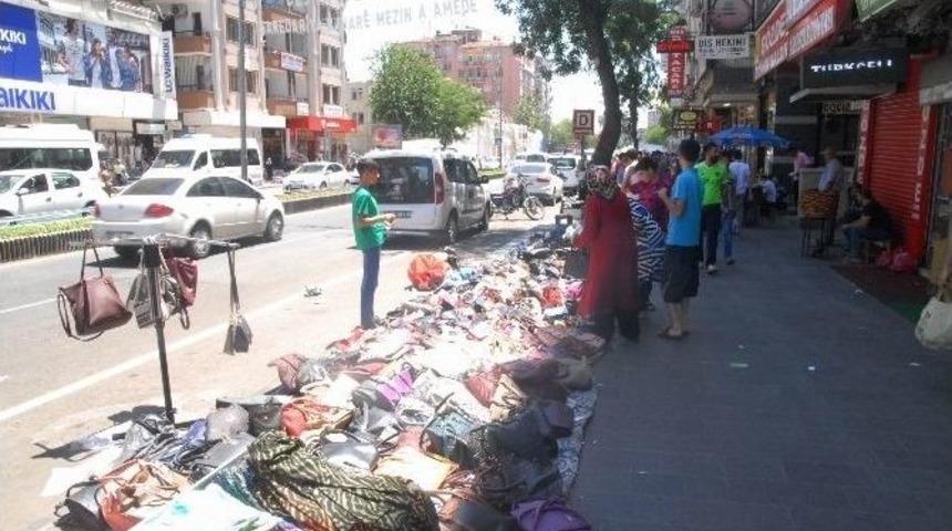 Sur’dan Umduğunu Bulamayan Esnaf Yenişehir’de Tezgah Açtı