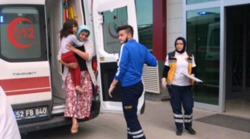 Balkondan D&uuml;şen &Ccedil;ocuk Yaralandı