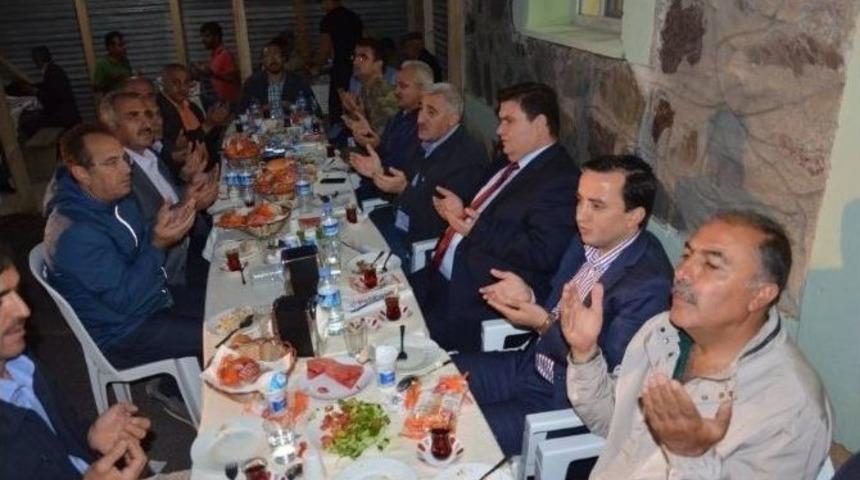 Orham Birdal K&ouml;yl&uuml;leri İle İftarda Buluştu