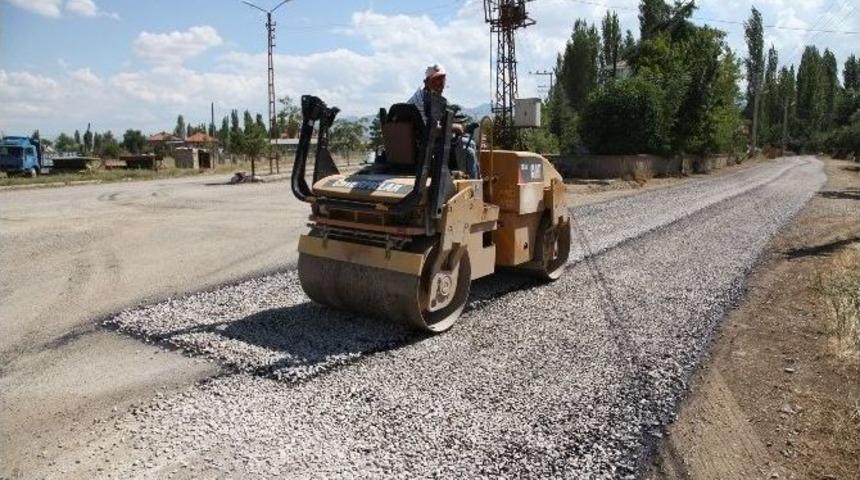 Ak&ccedil;alar Mahallesi&rsquo;ne 30 Bin Metrekare Soğuk Asfalt