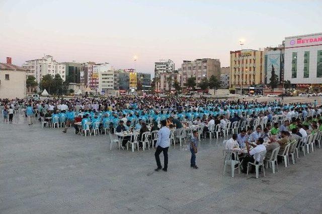 Demirkol, Personeliyle İftarda Buluştu