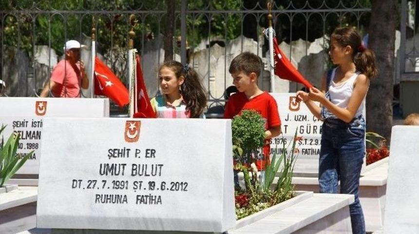 Vatandaşlar Şehitlerine Koştu