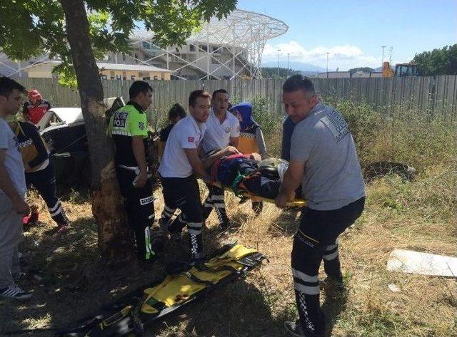 Sakarya’da Feci Kaza: 2 Ölü, 3 Ağır Yaralı