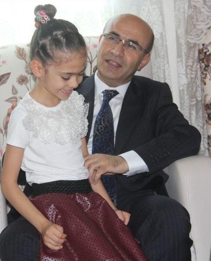 Vali Demirtaş, Şehit Ailelerini Ziyaret Etti G5