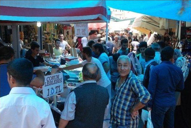 Tokat’ta Bayram Alışverişi Yoğunluğu