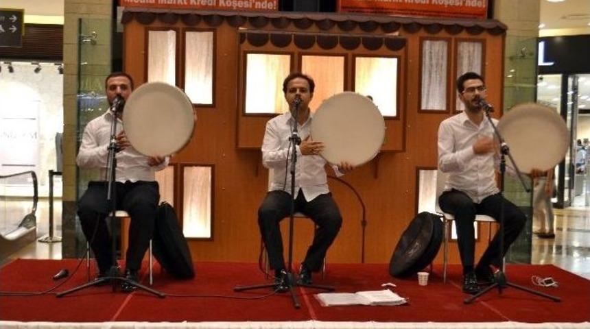 Piazza&rsquo;da Nefes Kesen Sema G&ouml;sterisi