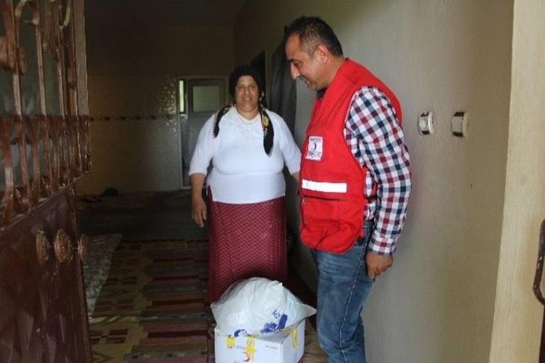 Kızılay, Silopi&rsquo;de Yardım Dağıttı