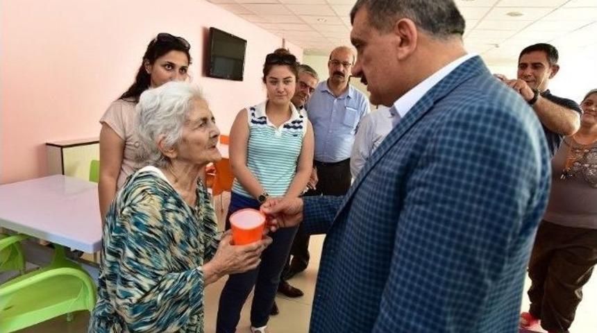 G&uuml;rkan&rsquo;dan Bayram Ziyareti