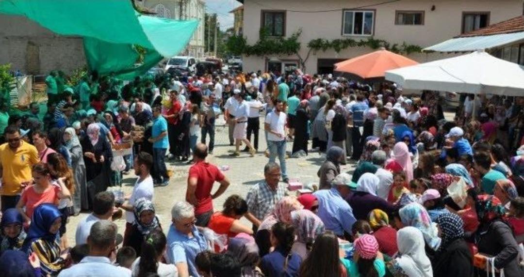 Yeşilova Mahallesi&rsquo;nde &ldquo;arefe&rdquo; Geleneği