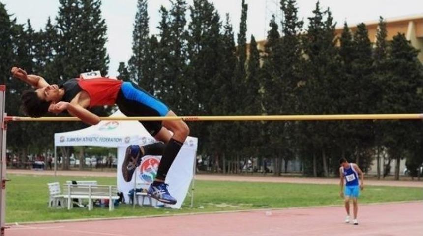 Gedizli 3 Sporcunun T&uuml;rkiye Başarısı