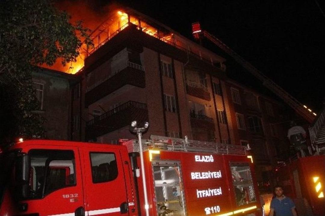 Elazığ&rsquo;da Yangın Paniği
