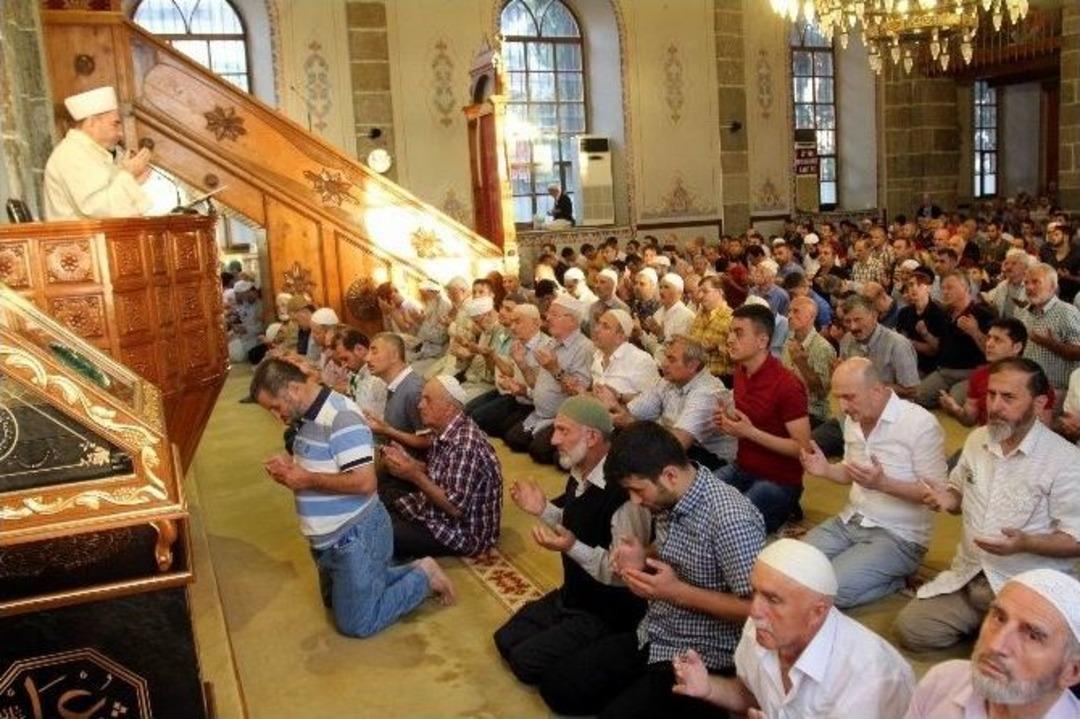 Samsun&rsquo;da Bayram Namazı
