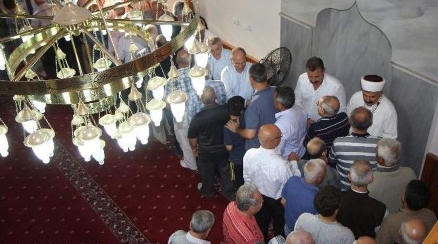 Başkan Tuna, Vatandaşlarla Bayramlaştı