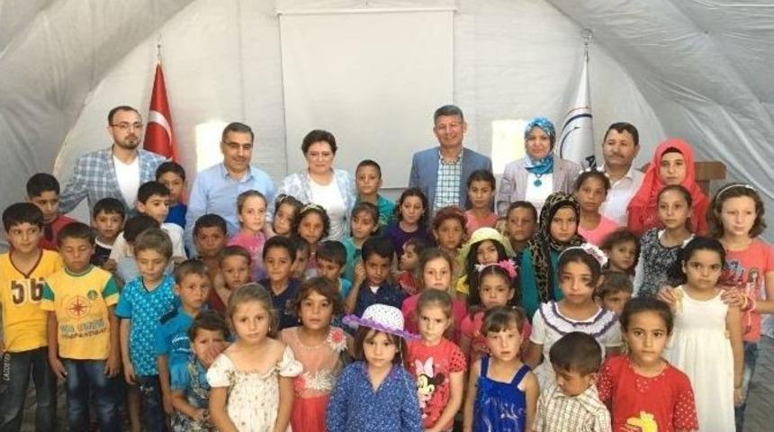 Suriyelilerin Bayram Sevincini Paylaştılar