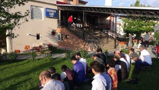 Erzincan’da Bayram Namazı