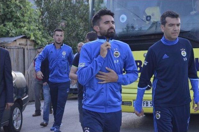 Fenerbahçeli Futbolcular Bayram Namazında