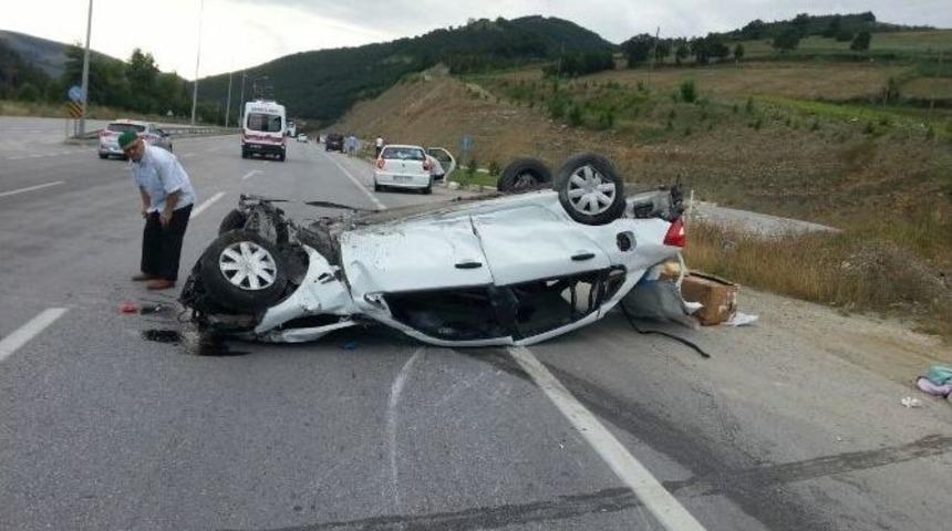 Otomobil Takla Attı: 4 Yaralı