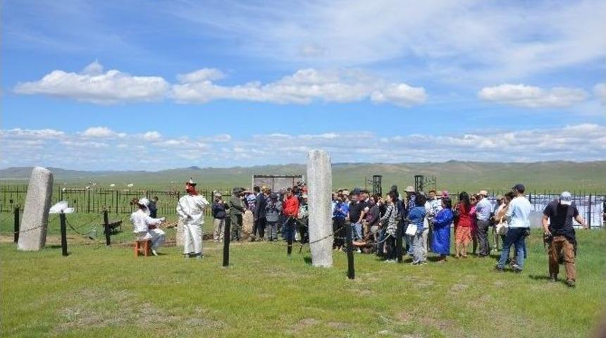 T&uuml;rk Tarihine Işık Tutan Bilge Tonyukuk Anıt Alanı Kazı &Ccedil;alışmaları Devam Ediyor
