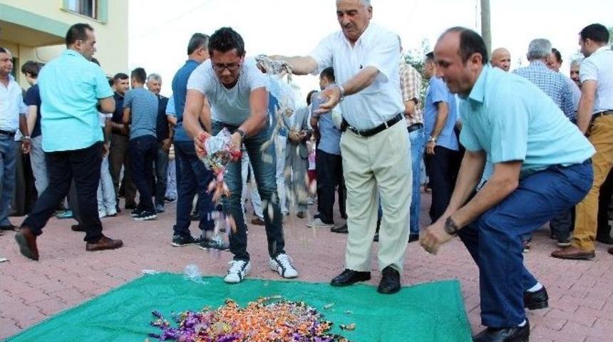 Kumluca&rsquo;daki Yangın B&ouml;lgesinde Buruk Bayramlaşma