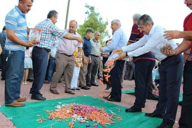 Kumluca’daki Yangın Bölgesinde Buruk Bayramlaşma