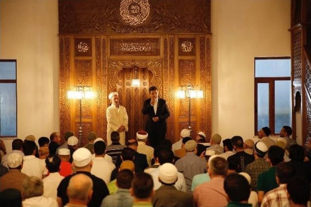 İkitelli Şenevler Camii İbadete A&ccedil;ıldı