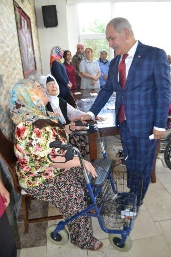 Bayramda Yaşlılar Unutulmadı G5