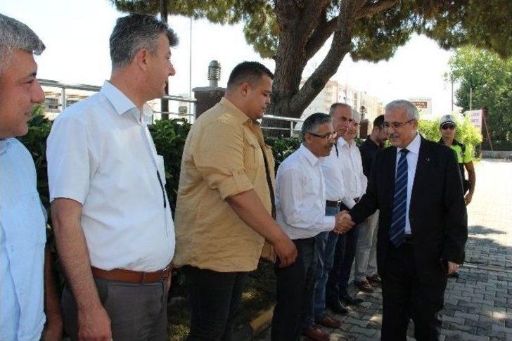 Manisa Protokolü Bayramlaştı G1