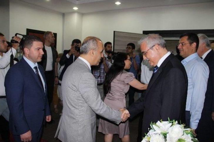 Manisa Protokolü Bayramlaştı G3