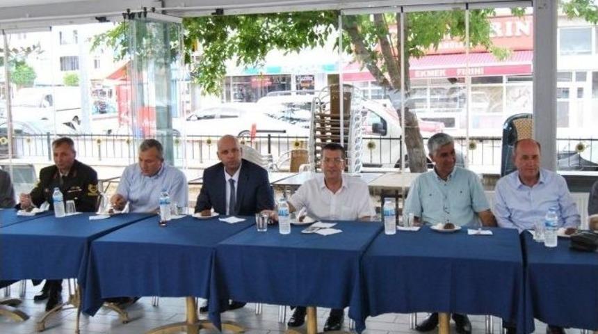 Hayrabolu&rsquo;da Bayramlaşma T&ouml;reni D&uuml;zenlendi