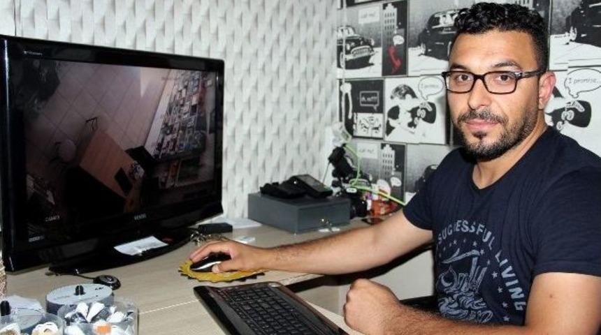 (&ouml;zel Haber) Tırnak&ccedil;ı Kadınlar G&uuml;venlik Kameralarına Yakalandı